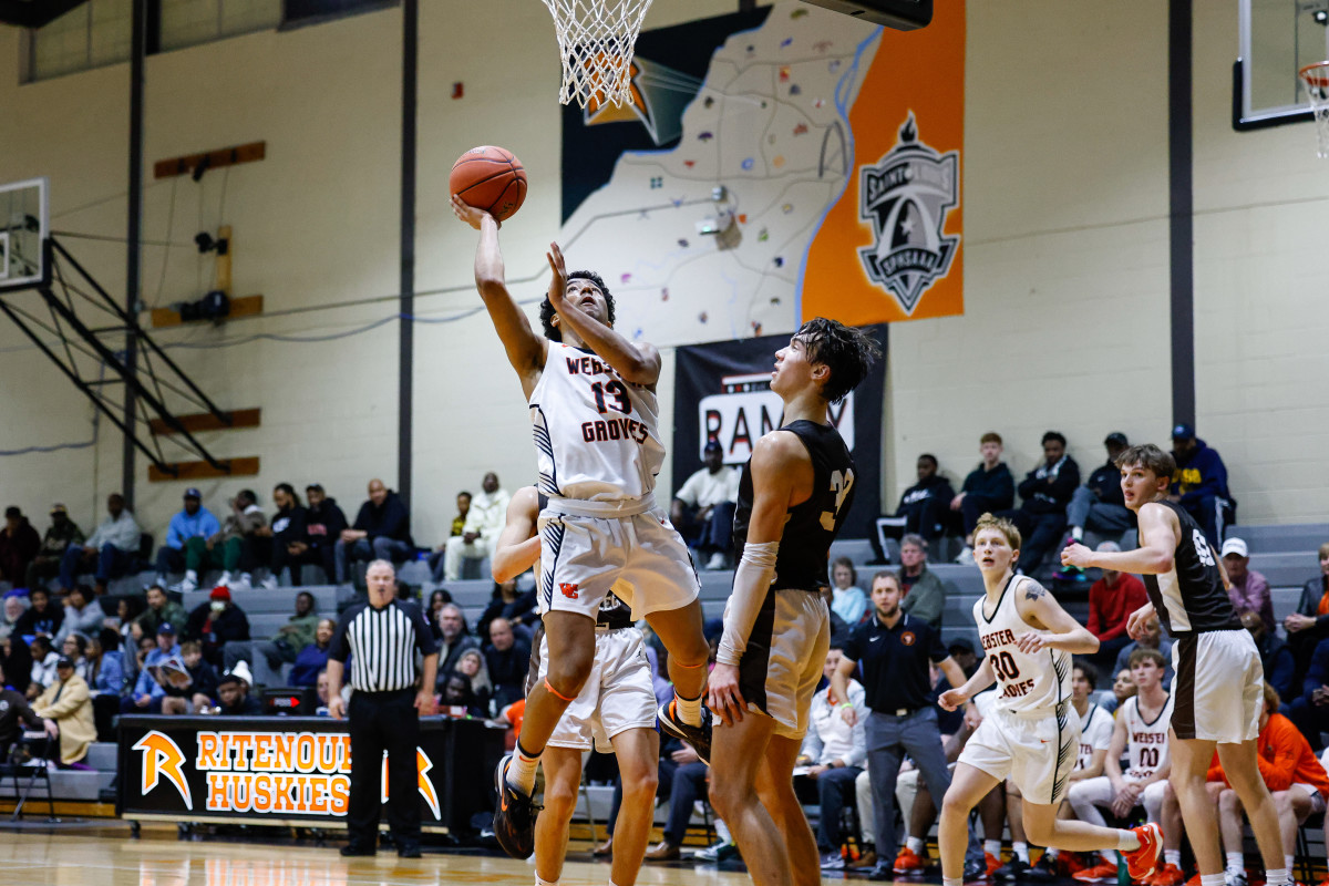 Webster Groves Missouri Mount Carmel Illinois boys basketball December 16 2023 Nate Latsch 25020